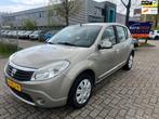 Dacia Sandero 1.4 Lauréate - AIRCO - TREKHAAK - NWE APK !, Origineel Nederlands, Te koop, Zilver of Grijs, 5 stoelen