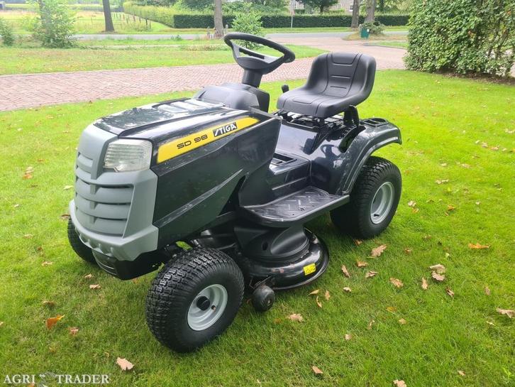 Stiga Tornado SDS 98 Zitmaaier zijlosser van 2012, Tuin en Terras, Zitmaaiers, Gebruikt, 90 tot 120 cm, Elektrische starter, Versnellingen