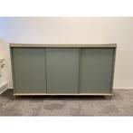 Muuto Enfold dressoir | 148 x 45 x 85 cm | dusty green/eiken, Huis en Inrichting, Kasten | Dressoirs, 150 tot 200 cm, 25 tot 50 cm