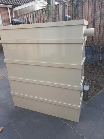 Te koop.TRICKLE FILTER large(nieuw) beschikbaar voor biedingen