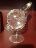 Jonge jenever wereldbol op standaard Vol, Verzamelen, Glas en Borrelglaasjes, Ophalen of Verzenden, Zo goed als nieuw, Overige typen
