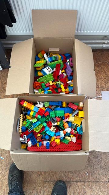Twee verhuisdozen duplo beschikbaar voor biedingen