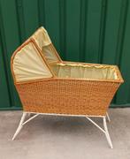 Mid-century, rotan/rieten wieg, Rohé Noordwolde jaren 60, Kinderen en Baby's, Babywiegjes en Ledikanten, Ophalen, Zo goed als nieuw