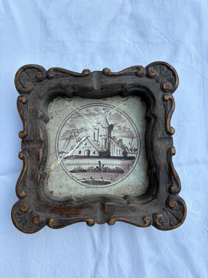 Ingelijste tegel met een decoratieve schildering, Antiek en Kunst, Antiek | Wandborden en Tegels, Verzenden