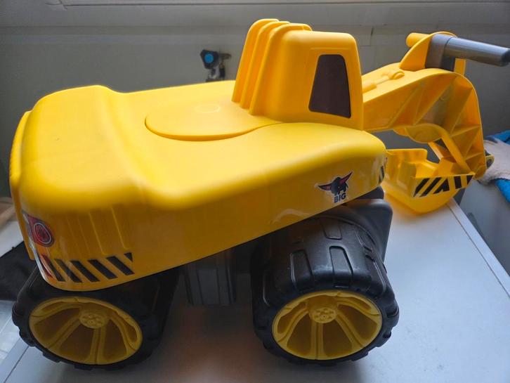 Big graafmachine/ loopauto, Kinderen en Baby's, Speelgoed | Speelgoedvoertuigen, Zo goed als nieuw, Ophalen of Verzenden