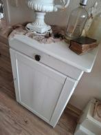 Wit brocante kastje. Kast. Vintage., Ophalen of Verzenden, Minder dan 45 cm, 70 cm of meer