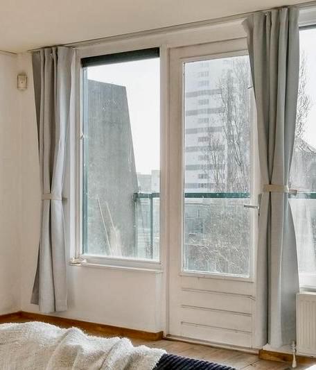 Gordijnen - 4 stuks, lichtgrijs, lichtwerend, Huis en Inrichting, Stoffering | Gordijnen en Lamellen, Gebruikt, 200 cm of meer