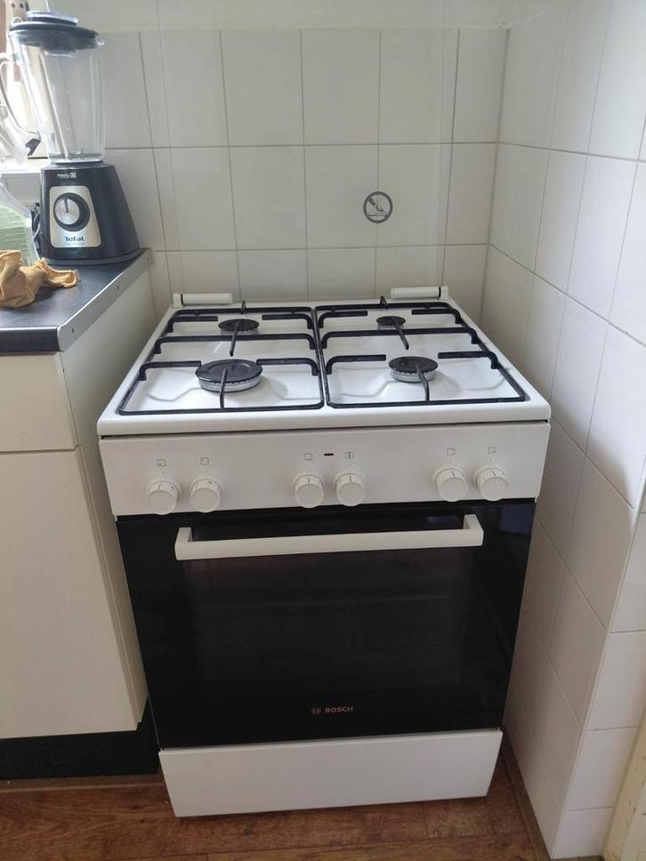 Bosch Gasfornuis met Elektrische Oven - 4 jaar oud, Witgoed en Apparatuur, Ovens, Zo goed als nieuw, Ophalen