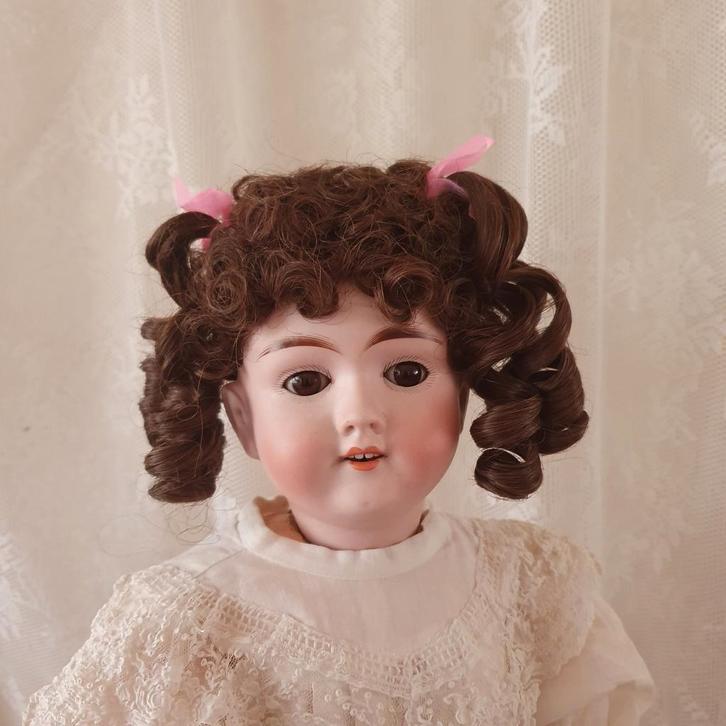 antieke pop pruikjes, Verzamelen, Poppen, Pop, Ophalen of Verzenden