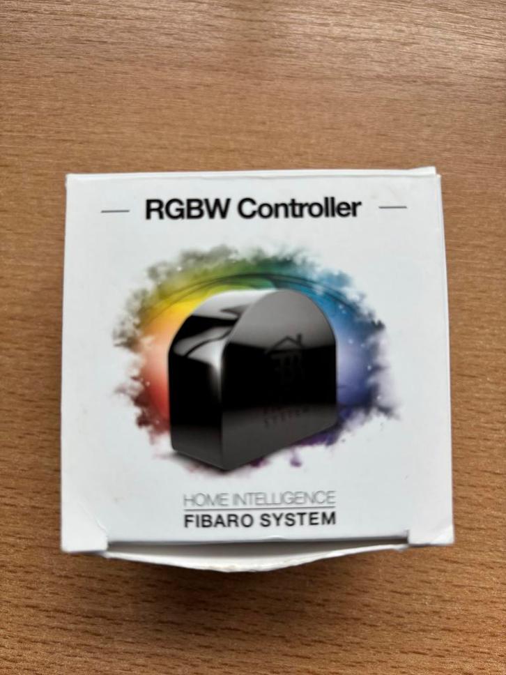 Fibaro RGBW Controller (Z-Wave), Computers en Software, Ontwerp- en Bewerkingssoftware, Gebruikt, Ophalen of Verzenden