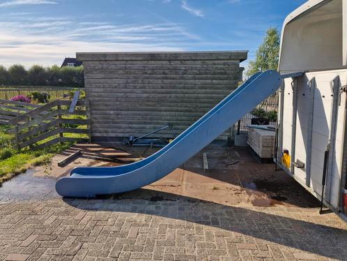 Zeer mooie kunststof glijbaan voor speeltuin of bij zwembad., Kinderen en Baby's, Speelgoed | Buiten | Speeltoestellen, Zo goed als nieuw