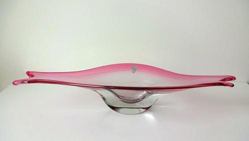 Glazen schaal helder lichtroze met vier punten Murano 0522-s, Antiek en Kunst, Antiek | Glas en Kristal, Ophalen of Verzenden