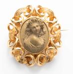 18 karaat gouden broche, lava camee met dame, ca.1850., Ophalen of Verzenden, Goud, Broche