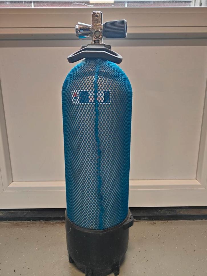 Duikfles 10 liter / 200 bar, Watersport en Boten, Duiken, Zo goed als nieuw, Duikfles, Ophalen