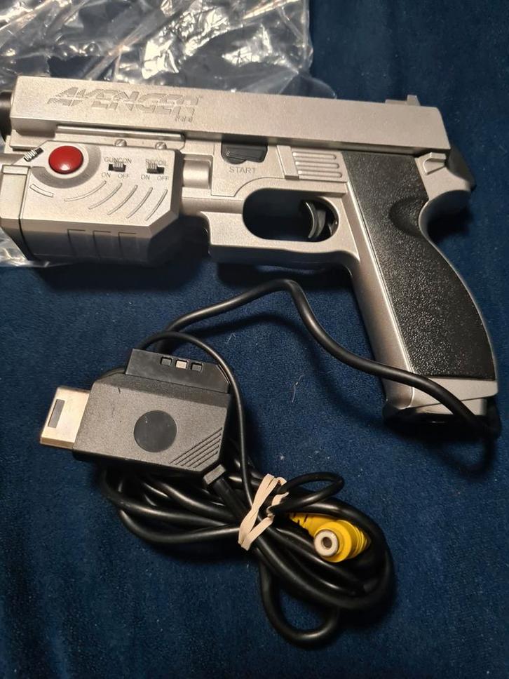Avenger Pro Lightgun - Playstation/Saturn, Spelcomputers en Games, Spelcomputers | Overige, Ophalen of Verzenden