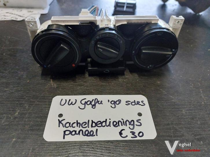 VW Golf 4 5drs kachelbedieningspaneel '98, Auto-onderdelen, Dashboard en Schakelaars, Gebruikt, Ophalen of Verzenden