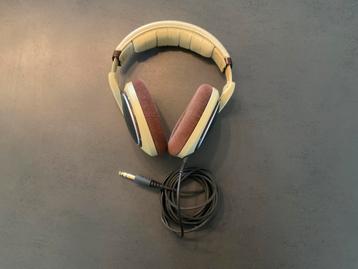 Sennheiser HD 598 in uitstekende staat beschikbaar voor biedingen