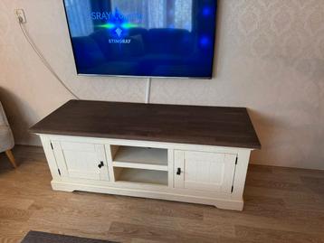 Toulouse TV Meubel - 150cm Breed beschikbaar voor biedingen