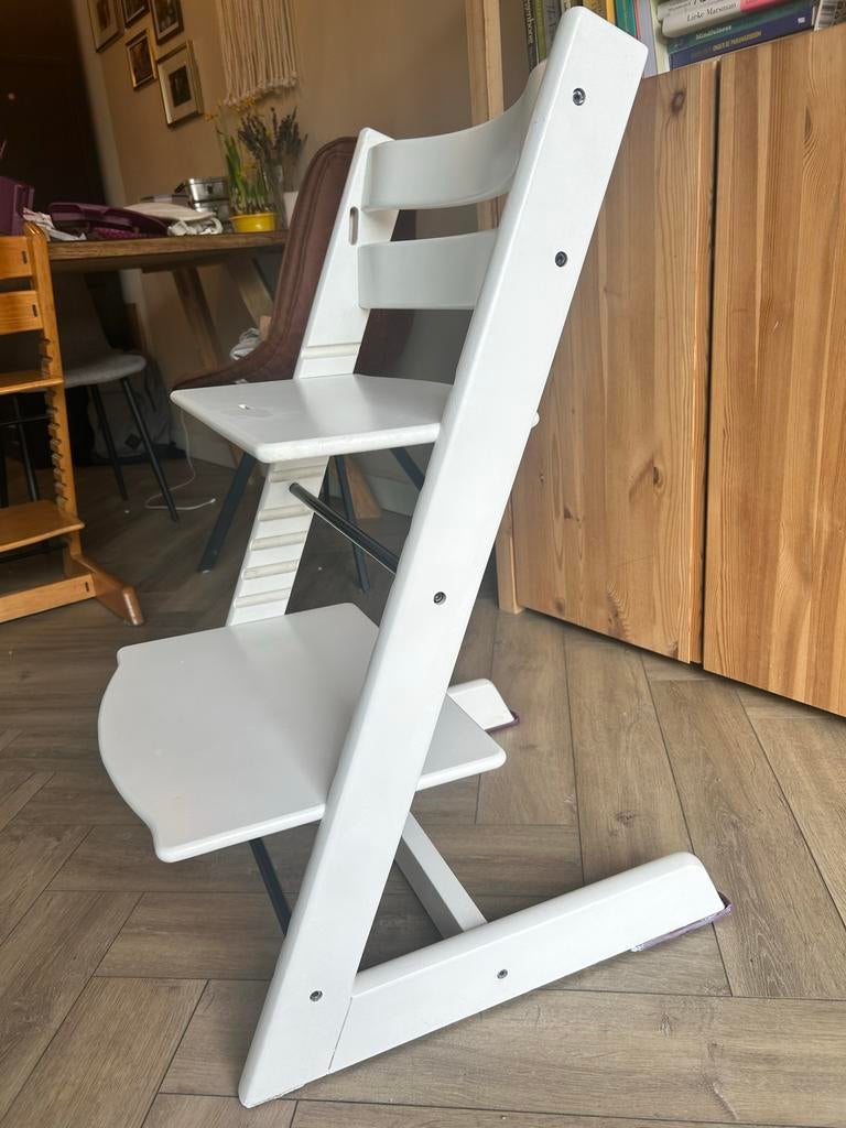 Stokke Tripp Trapp stoel met babyset, Kinderen en Baby's, Kinderstoelen, Gebruikt, Meegroeistoel, Aanschuifbaar, Gordel(s), Stoelverkleiner