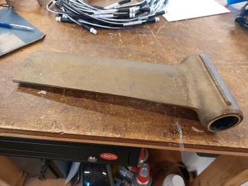 Bronzen uithouder met lagerbus (30 mm) beschikbaar voor biedingen