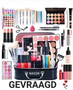 Gevraagd voor oudere dames die in een thuis wonen. Make up, Ophalen of Verzenden, Handen en Nagels