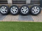 Hyundai IX35 winterbanden 16 inch, Auto-onderdelen, Banden en Velgen, Ophalen, 16 inch, Banden en Velgen, Winterbanden