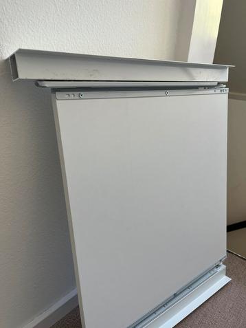 Tussenstuk /uitschuifplank om droger op wasmachine te zetten beschikbaar voor biedingen