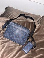 Louis Vuitton Schoudertas Duo messenger, Ophalen of Verzenden, Gebruikt, Zwart