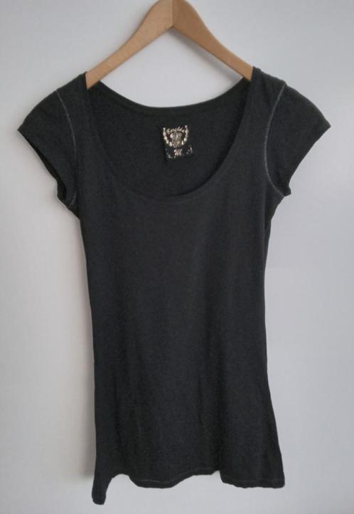 Bershka lang zwart t-shirt met glitter stiksel, maat XS / S, Kleding | Dames, T-shirts, Zo goed als nieuw, Maat 34 (XS) of kleiner