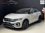 Volkswagen T-Roc 1.5 TSI 3X R-LINE | PANO | IQ LED | BEATS |, Zwart, 4 cilinders, 150 pk, 1253 kg