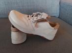 Witte gympen maat 38 gekocht bij Intersko, Ophalen, Helvesko, Wit, Sneakers of Gympen