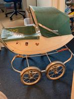 Poppenwagen vintage groene kap, Ophalen, Gebruikt, Babypop