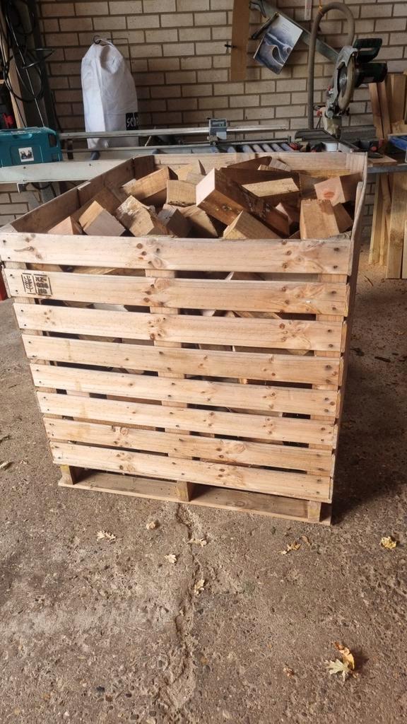 Blokken hout 9x9 33cm lang hardhout en vuren, Tuin en Terras, Haardhout, Minder dan 3 m³, Ophalen of Verzenden