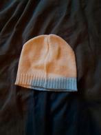 1 Muts en oorwarmers

Samen voor €4,00, Ophalen of Verzenden, Zo goed als nieuw, Maat 46 (S) of kleiner, Muts