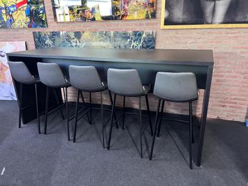 Bartafel / hangtafel  beschikbaar voor biedingen