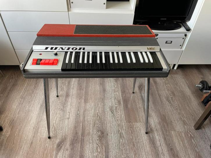 Vox Junior (ook ruil), Muziek en Instrumenten, Keyboards, Gebruikt, Overige aantallen, Overige merken, Met standaard, Ophalen