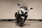 Yamaha T-MAX 560 TECH MAX (bj 2025), Motoren, Motoren | Yamaha, Bedrijf, Scooter, 12 t/m 35 kW