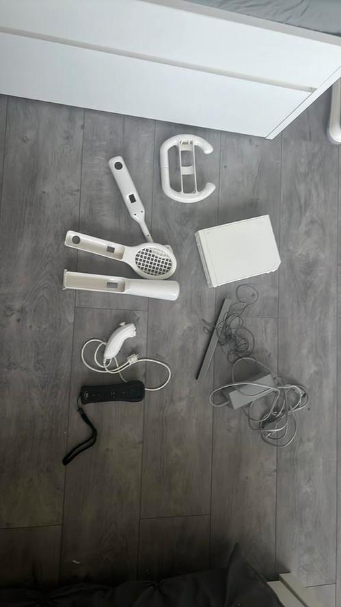 Nintendo wii, Spelcomputers en Games, Spelcomputers | Nintendo Wii, Zo goed als nieuw, Met 1 controller, Ophalen of Verzenden