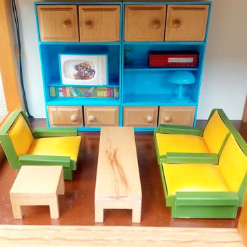 Vintage houten poppenhuis Vero Duitsland jaren 60 70 beschikbaar voor biedingen