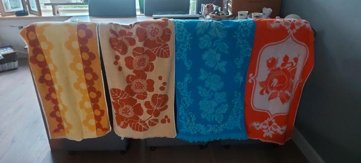 Vintage handdoeken, Verzamelen, Retro, Huis en Inrichting, Ophalen of Verzenden