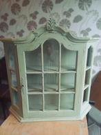 Brocante kastje, Ophalen