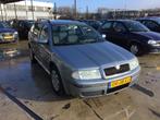 Skoda Octavia Combi 1.6 Comfort, Voorwielaandrijving, Gebruikt, 4 cilinders, Handgeschakeld