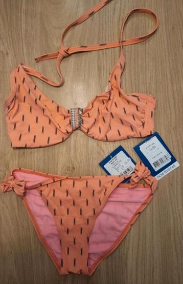 Cyell Bikini Maat 36-36C (Roze) beschikbaar voor biedingen