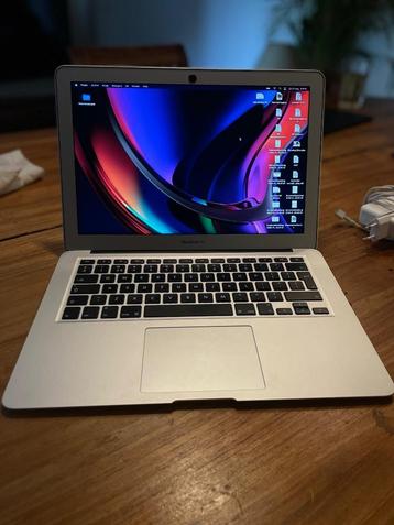Apple macbook 13’  2017 - Grijs/Grey beschikbaar voor biedingen