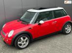 Mini Mini 1.6 Cooper collectors item 94000km, Auto's, Voorwielaandrijving, Gebruikt, 4 cilinders, 4 stoelen