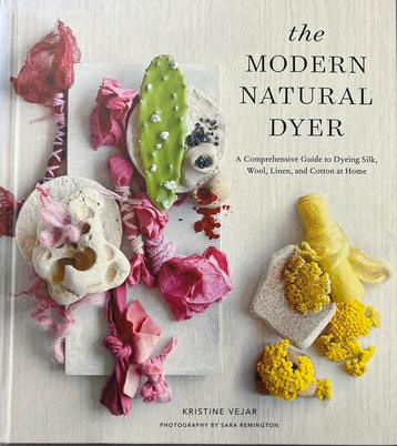 Plantaardig verfboek: modern natural dyer beschikbaar voor biedingen