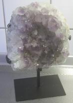 3,8 Kilo AMETHYST kristalstuk op Metalen standaard, Verzamelen, Mineralen en Fossielen, Verzenden, Overige typen