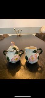Villeroy en Boch Wildrose suiker en theepotje, Antiek en Kunst, Antiek | Servies compleet, Ophalen of Verzenden