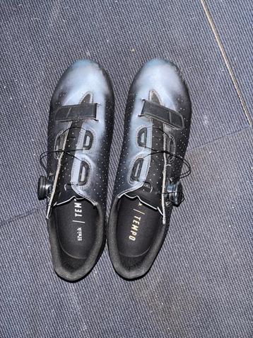Fizik Tempo Wielrenschoenen beschikbaar voor biedingen