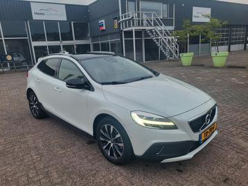 Volvo v40 cross country 152pk 2018 super full option beschikbaar voor biedingen